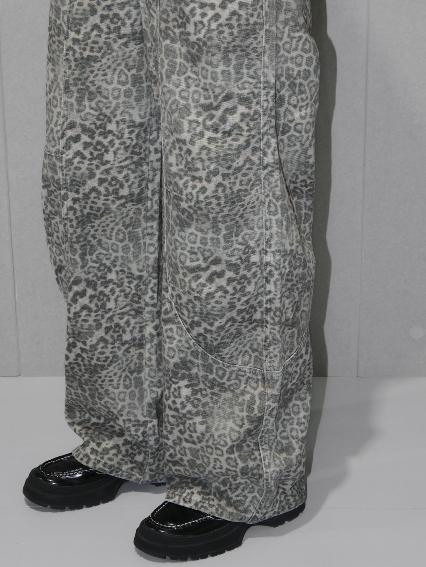 Leopard Horseshoe Jean