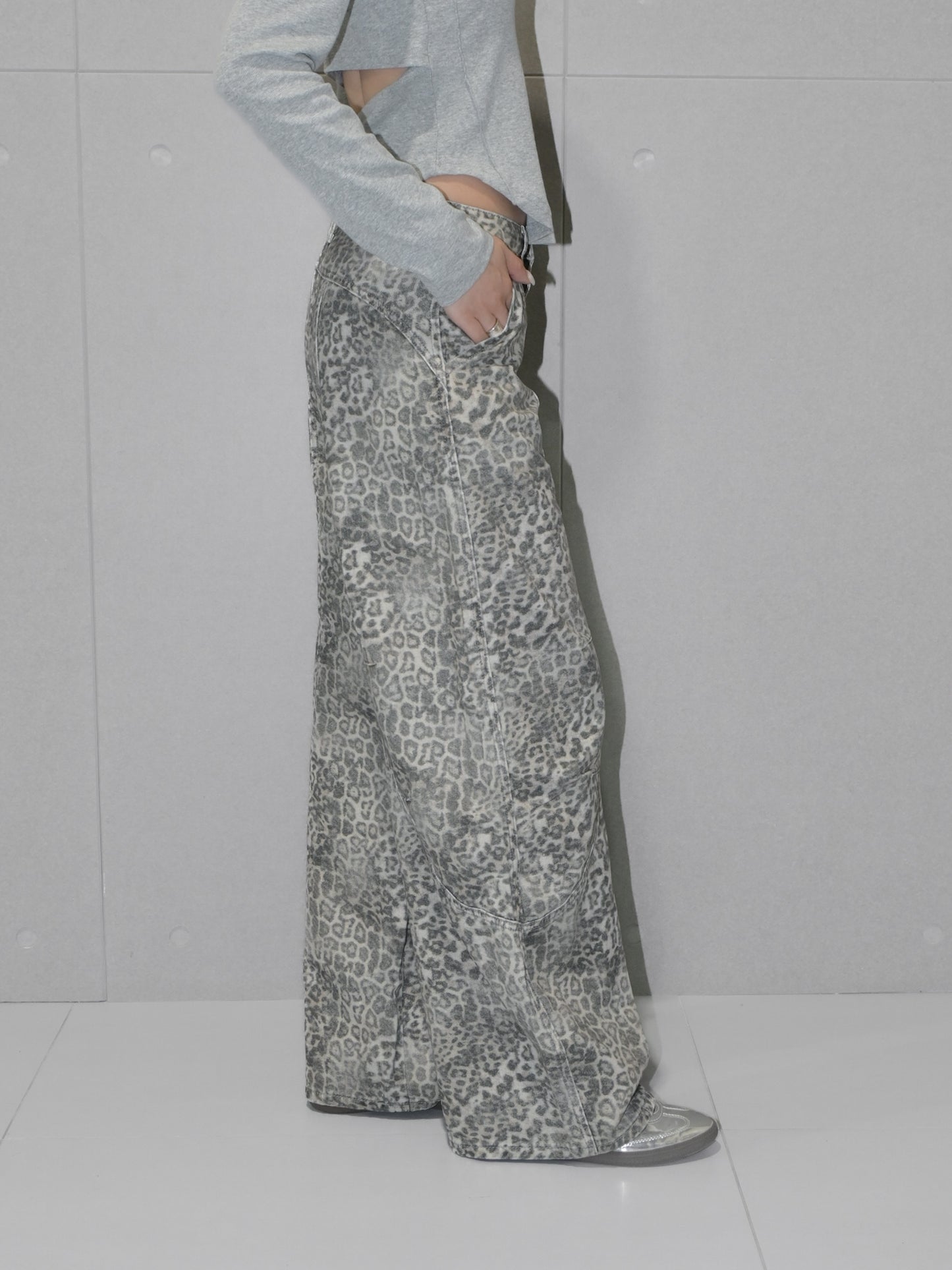 Leopard Horseshoe Jean