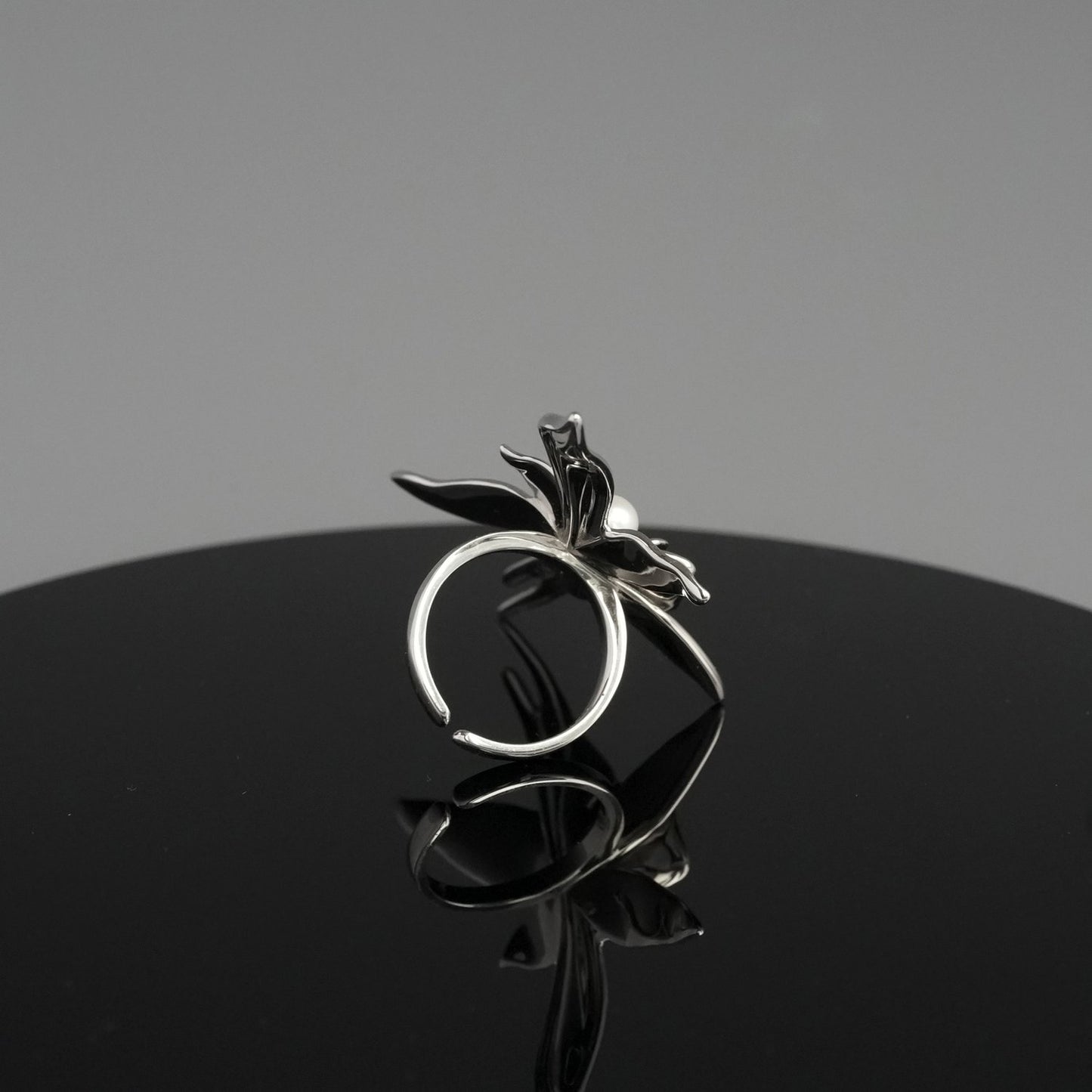MAVERICK EDEN Orchid Petal Open Ring