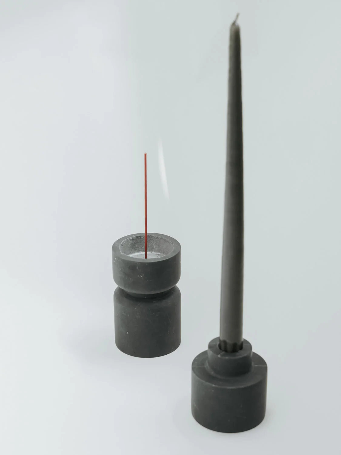Serene Marble Holder in Black