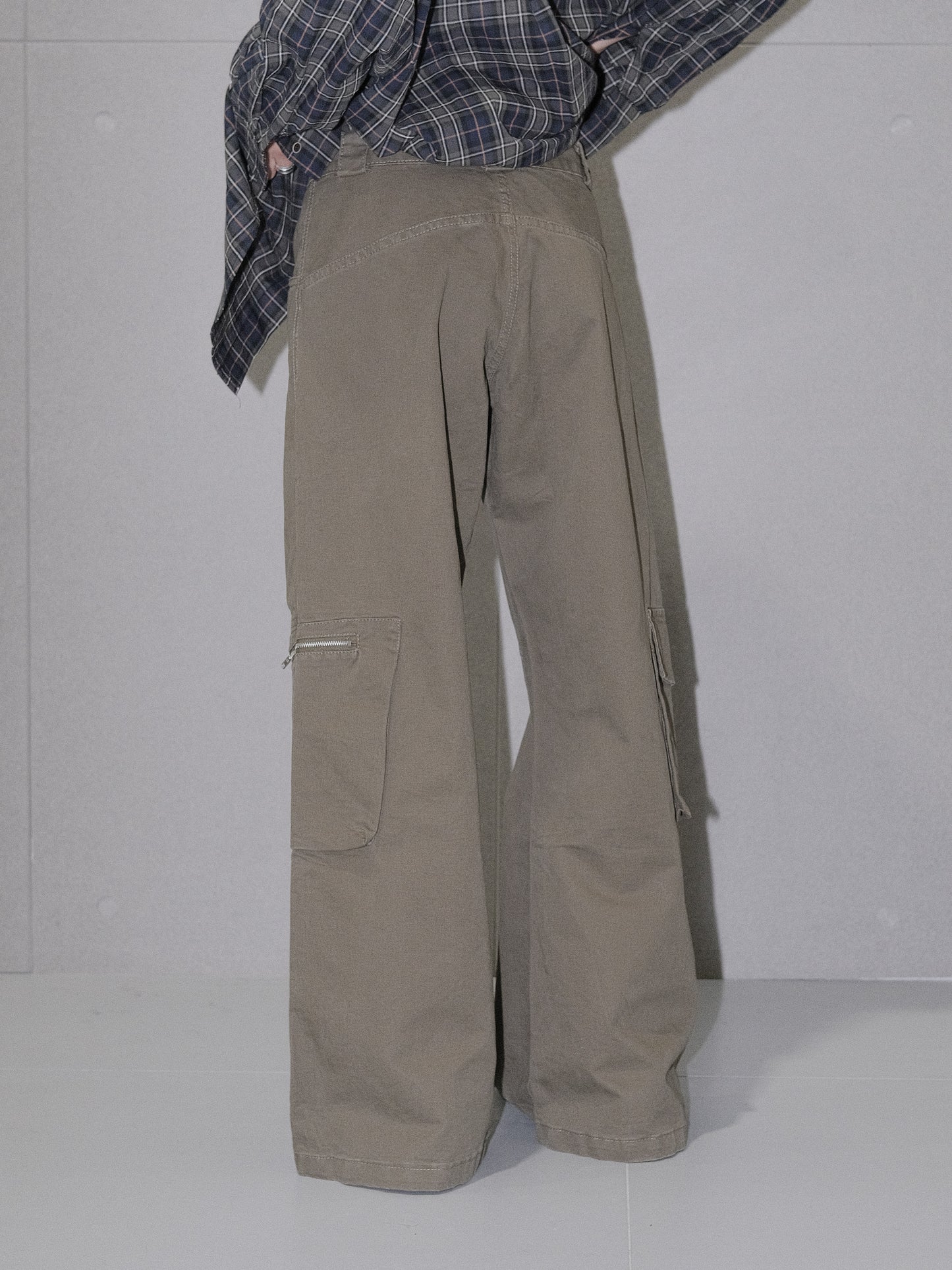 Wide-Leg Cargo Pants