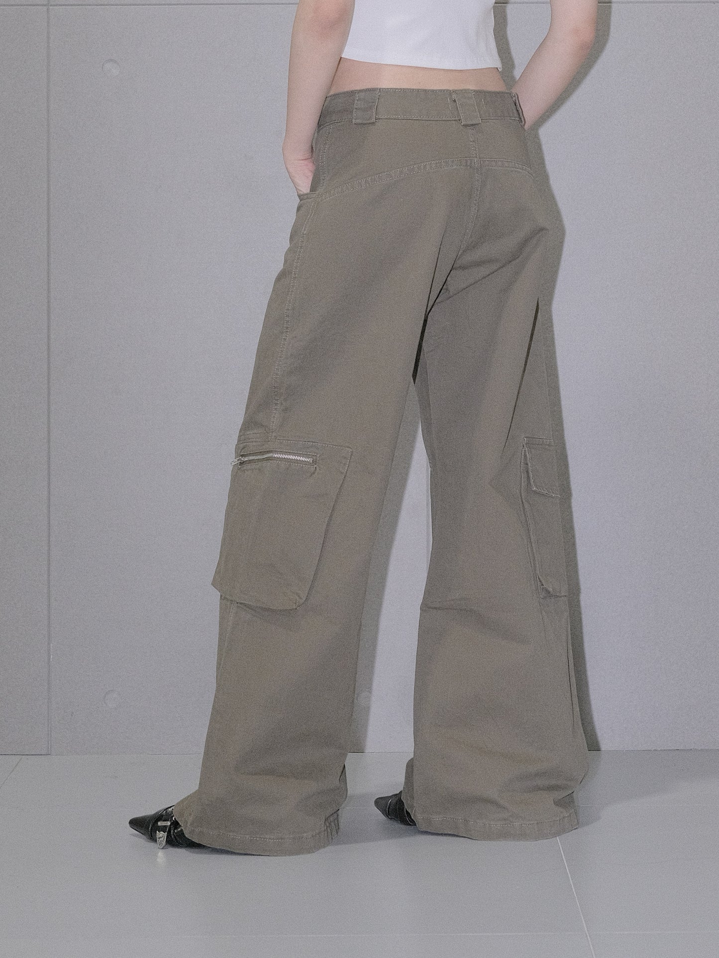Wide-Leg Cargo Pants