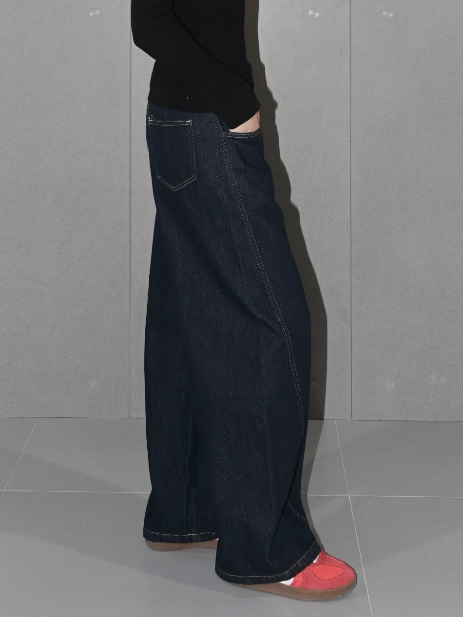 Barrel Leg Jeans
