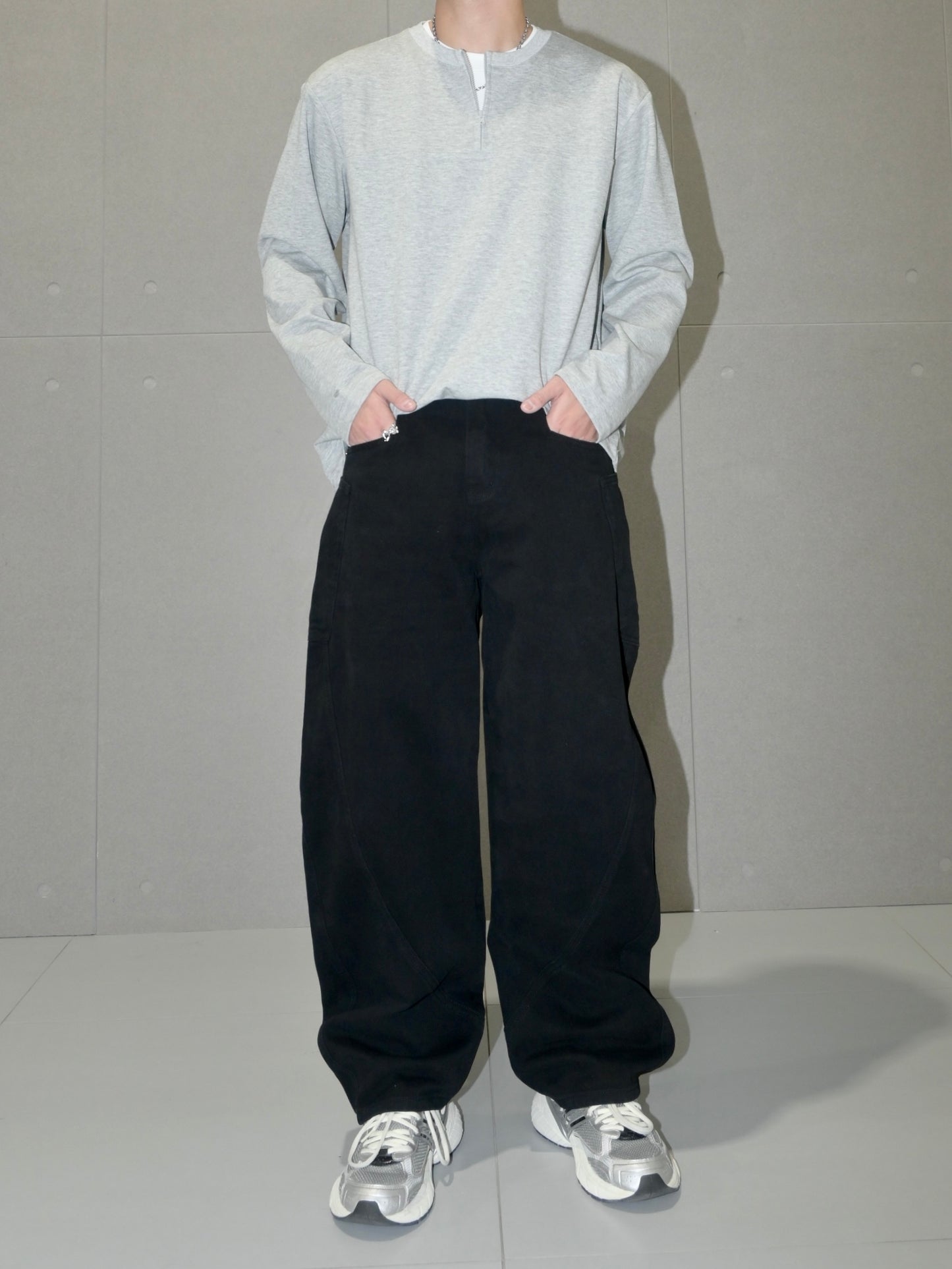 Patch Curve Leg Jean