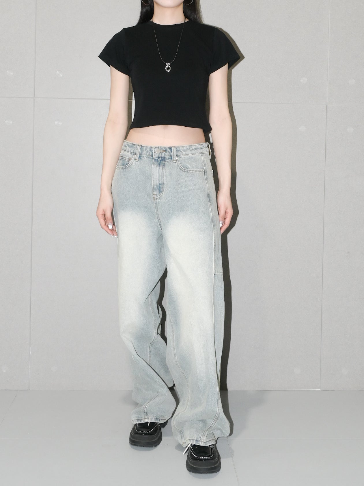 Relaxed Barrel Jean
