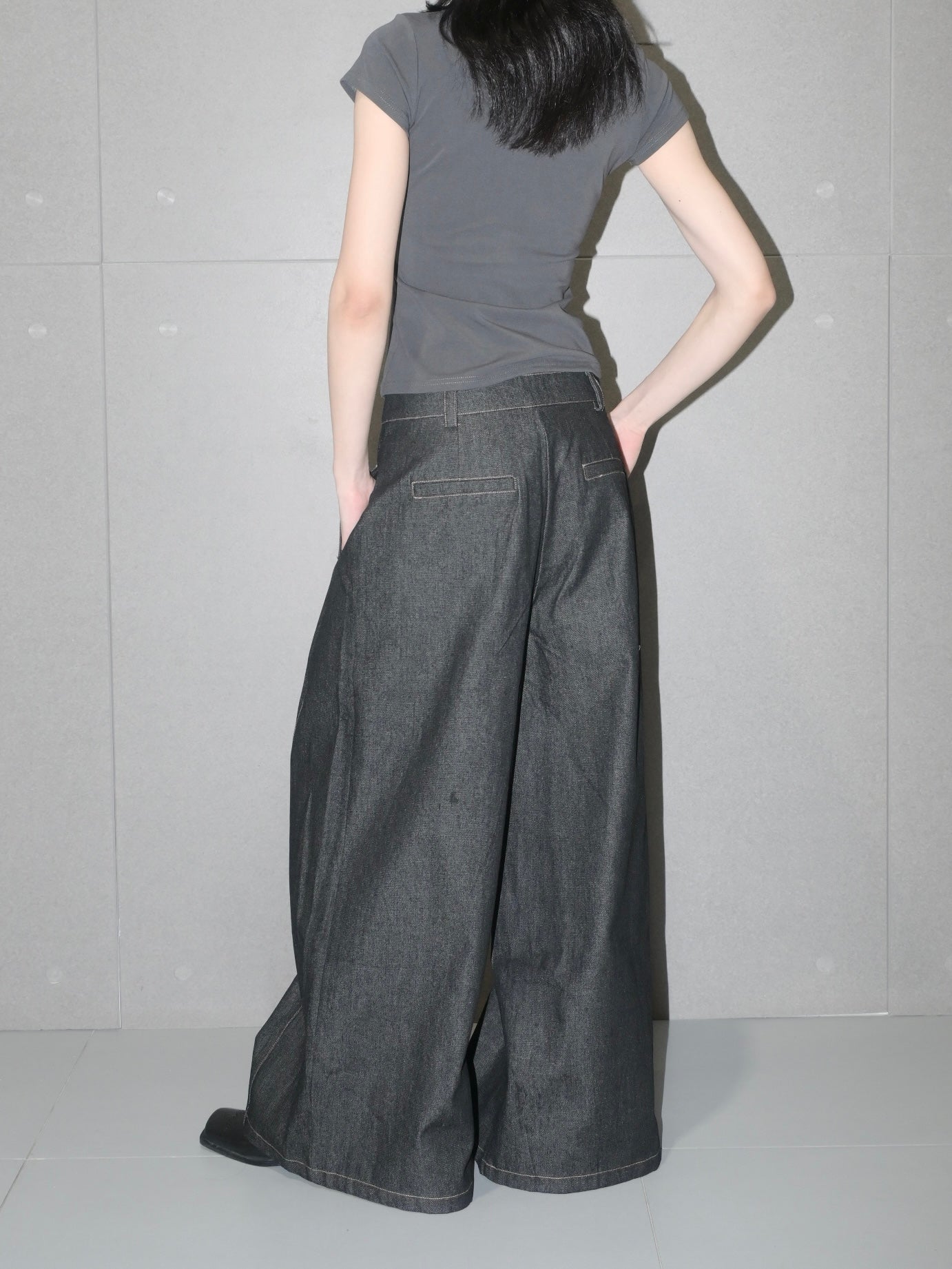 Twill Pleated Jean