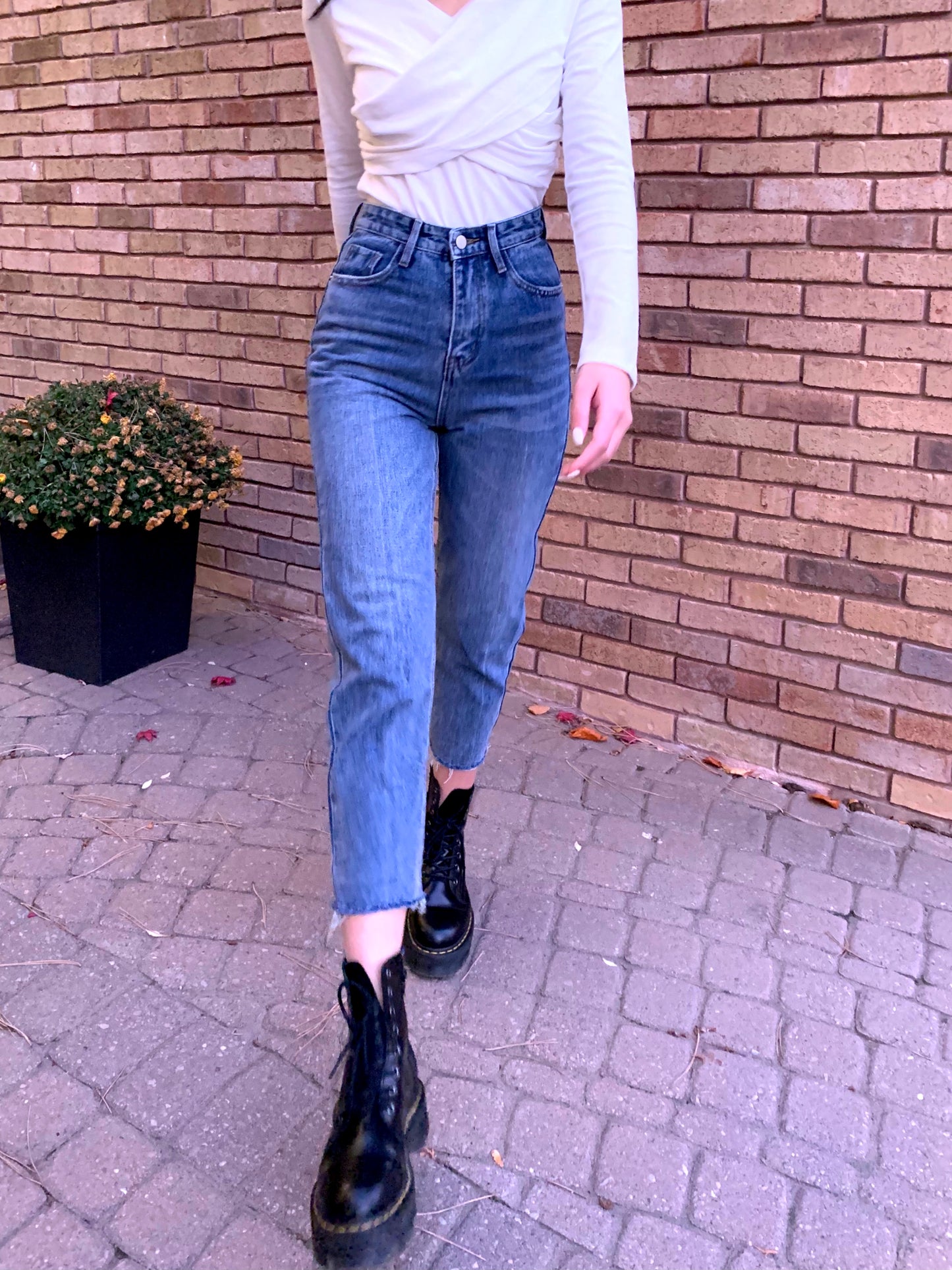 Mid Waist Jean