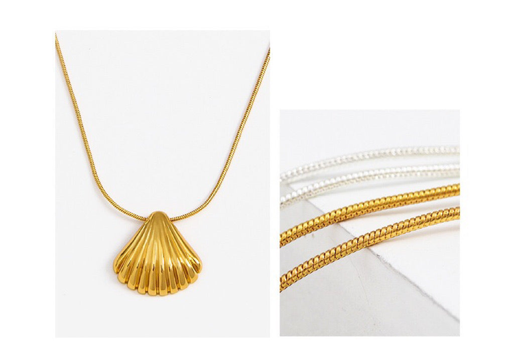 Gold Shell Necklace