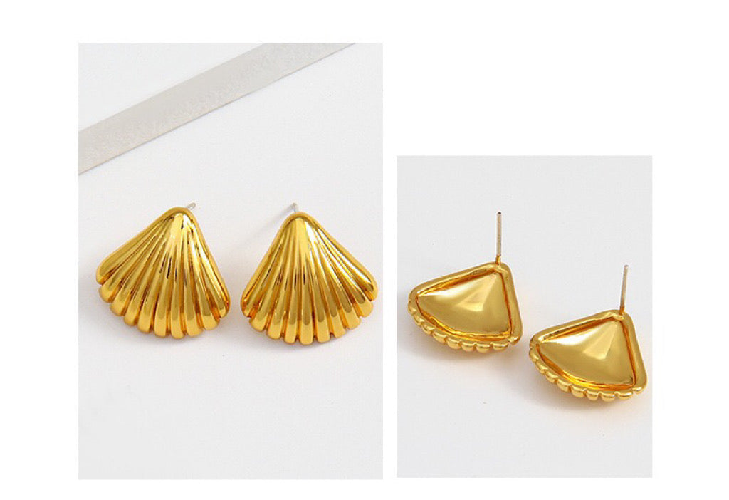 Gold Shell Earrings