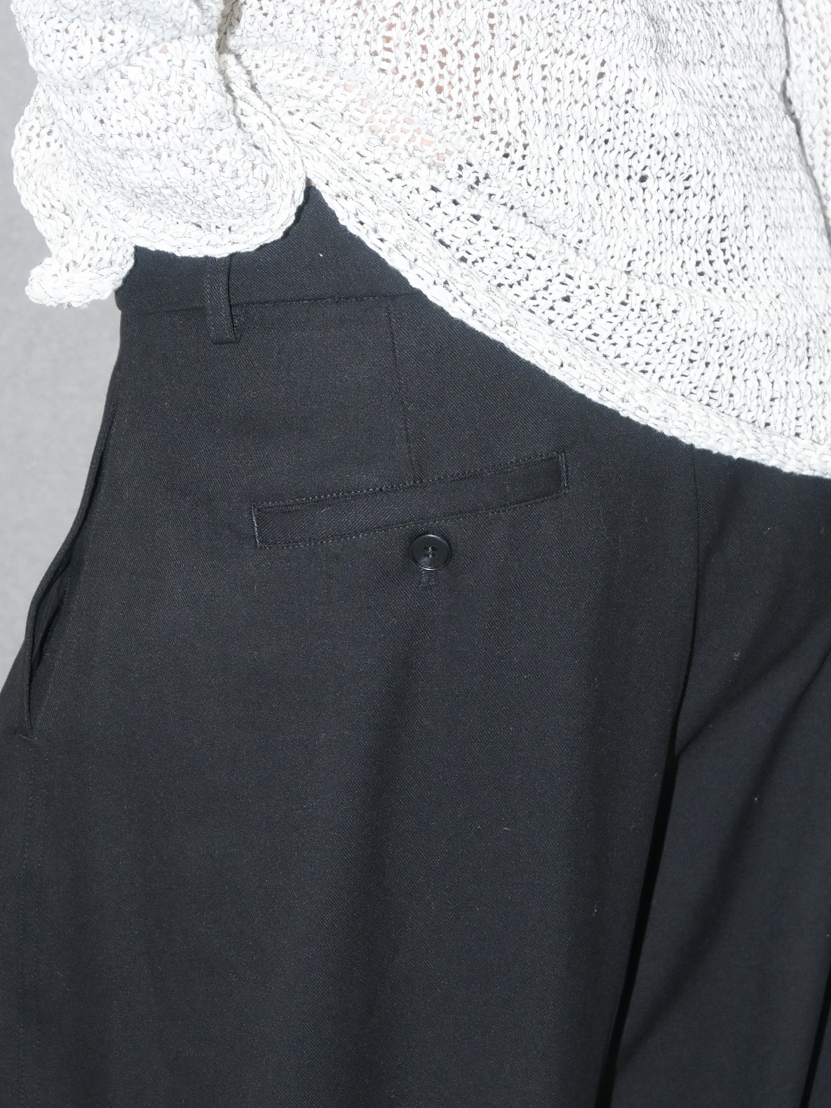 Curved Legs Wool Trouser