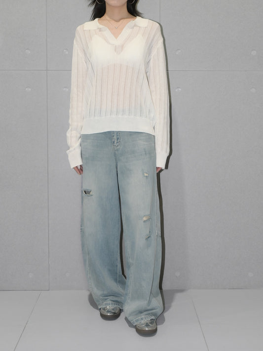 Distressed Barrel Jean