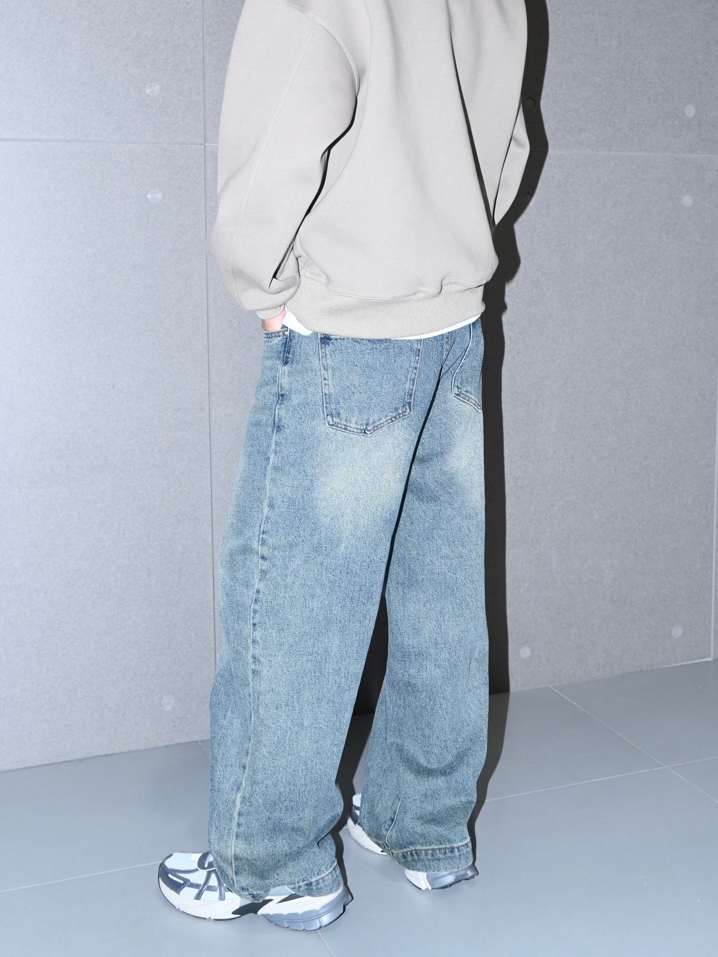 Relaxed Straight Fit Denim