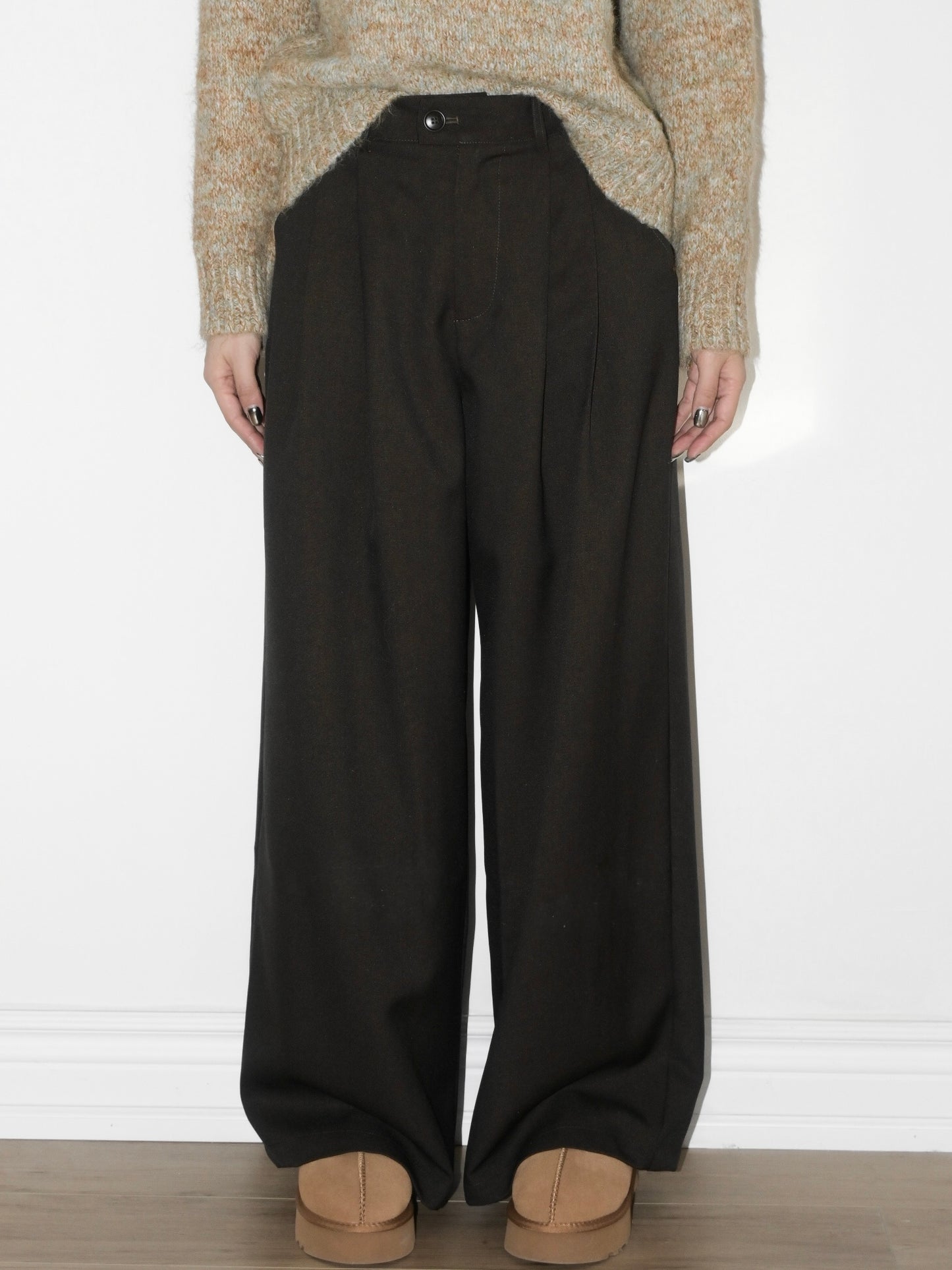 Pleated Wide Leg Trouser