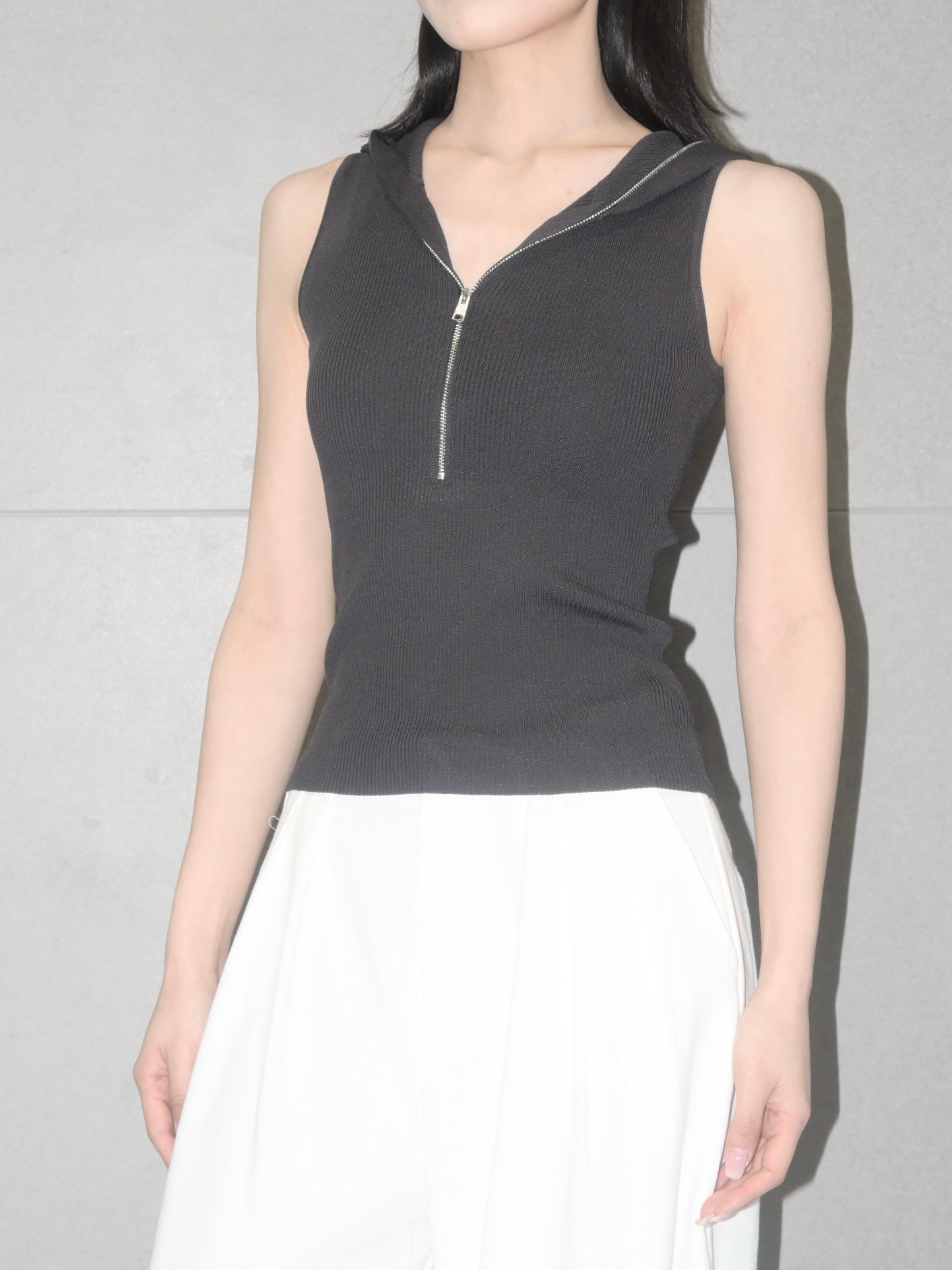 Knit Sleeveless Hoodie
