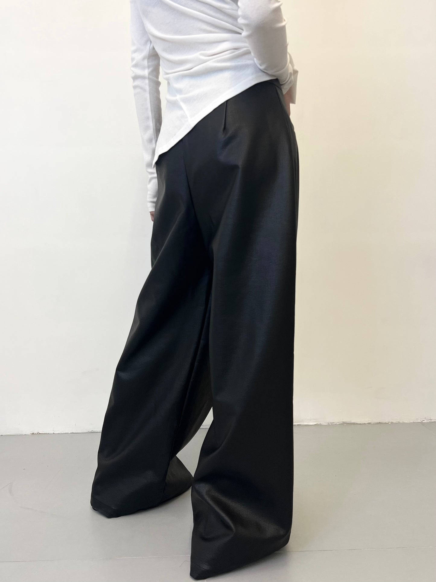 Lilith Crinkle Wide Leg Pants