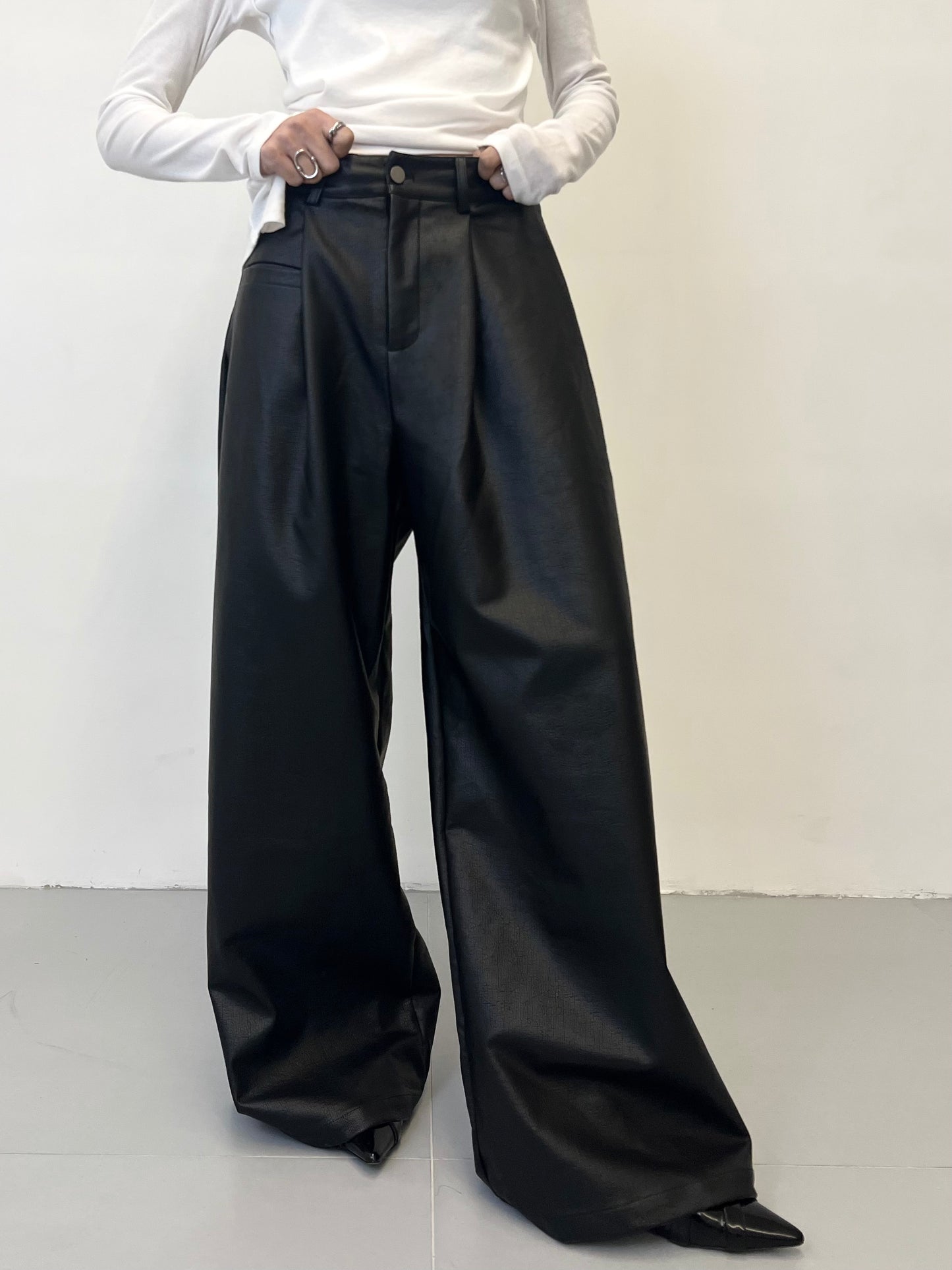Lilith Crinkle Wide Leg Pants