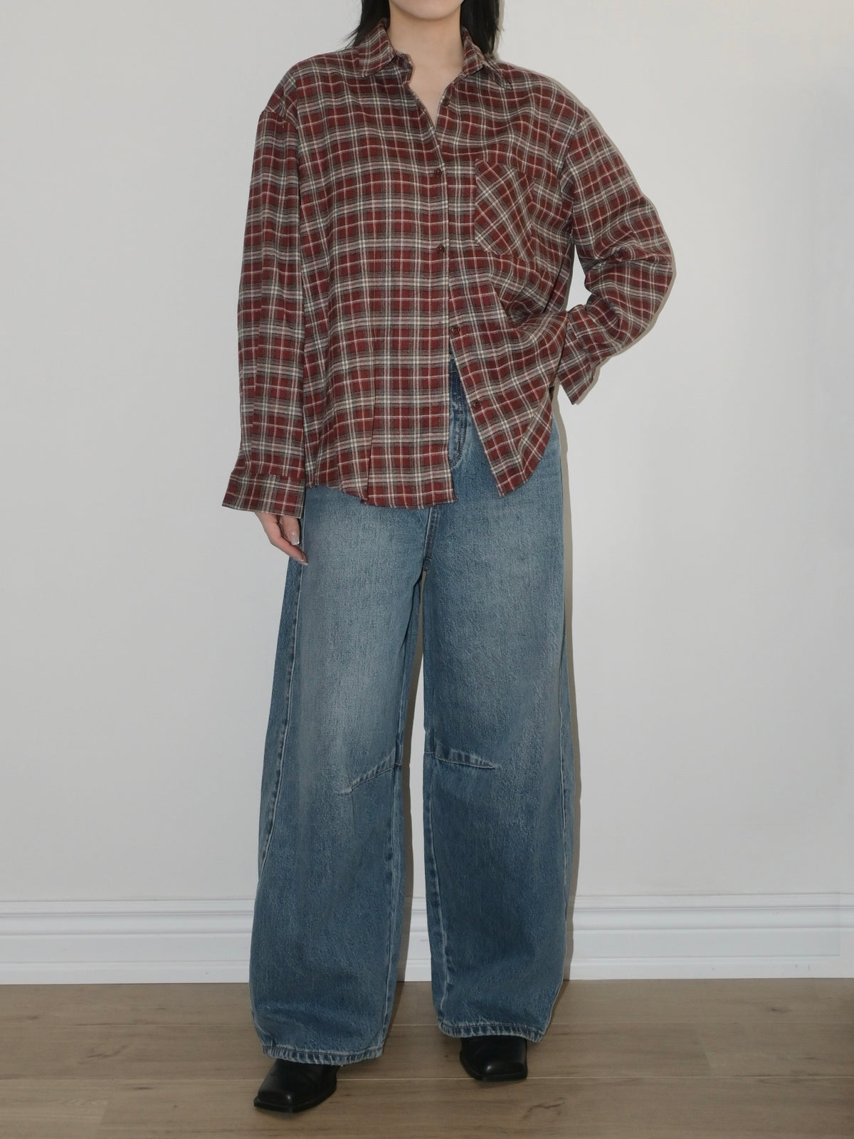 Denim Curved-Leg Jeans