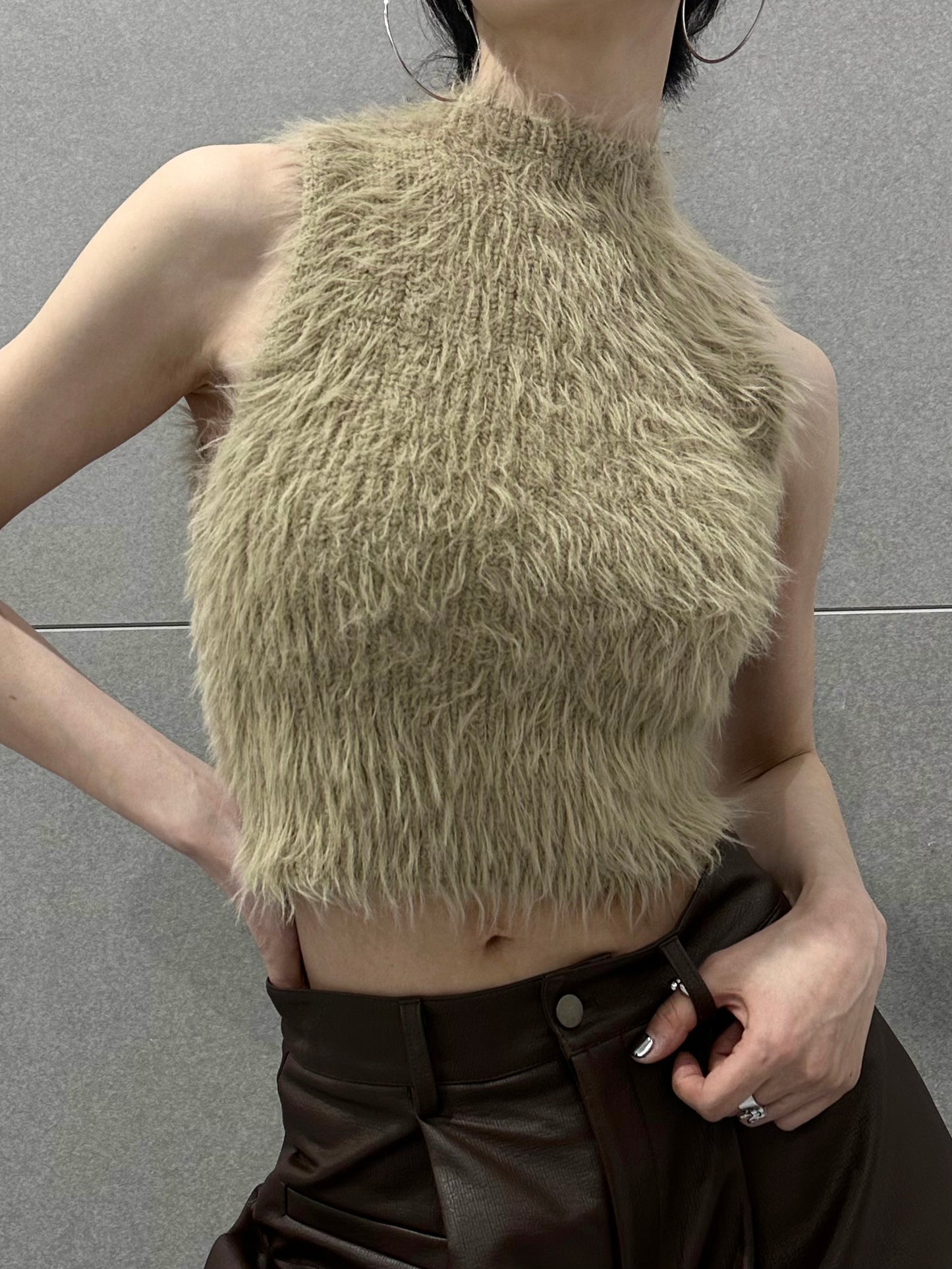 Faux-fur sweater vest