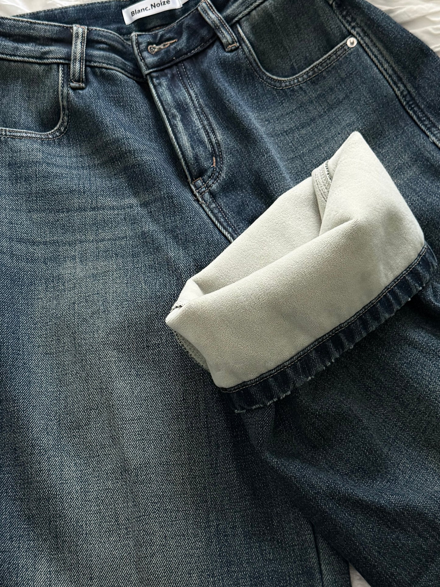 Fleece Lined Relaxed Barrel Jean