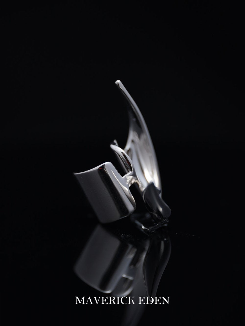 MAVERICK EDEN Floral Elf Ear Clip