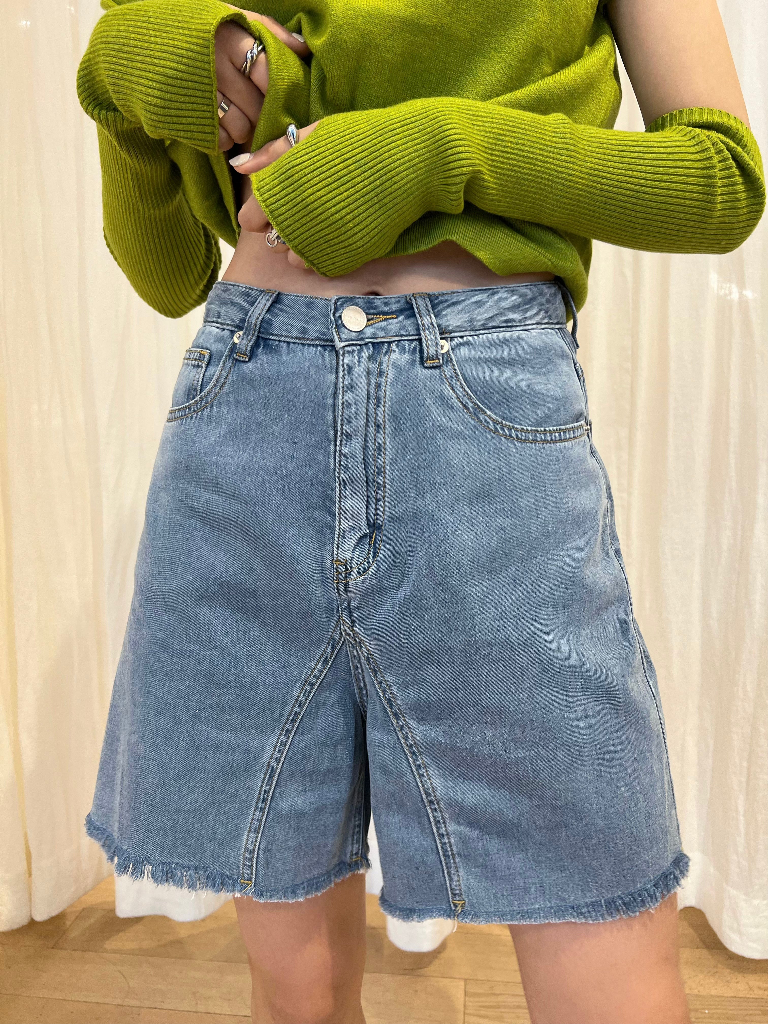 Le Boy Jean Shorts