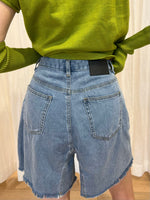 Load image into Gallery viewer, Le Boy Jean Shorts
