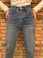 Load image into Gallery viewer, Mid Waist Jean

