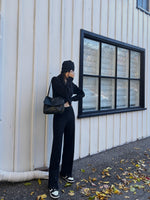 Load image into Gallery viewer, Tessa Knit Top Black
