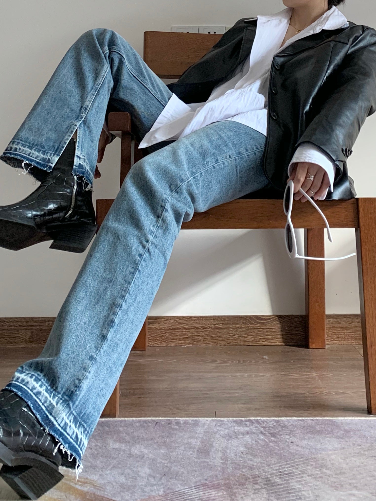 Cut Flare Jeans
