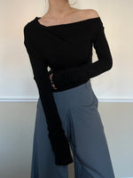 Load image into Gallery viewer, Off the Shoulder Long Sleeve
