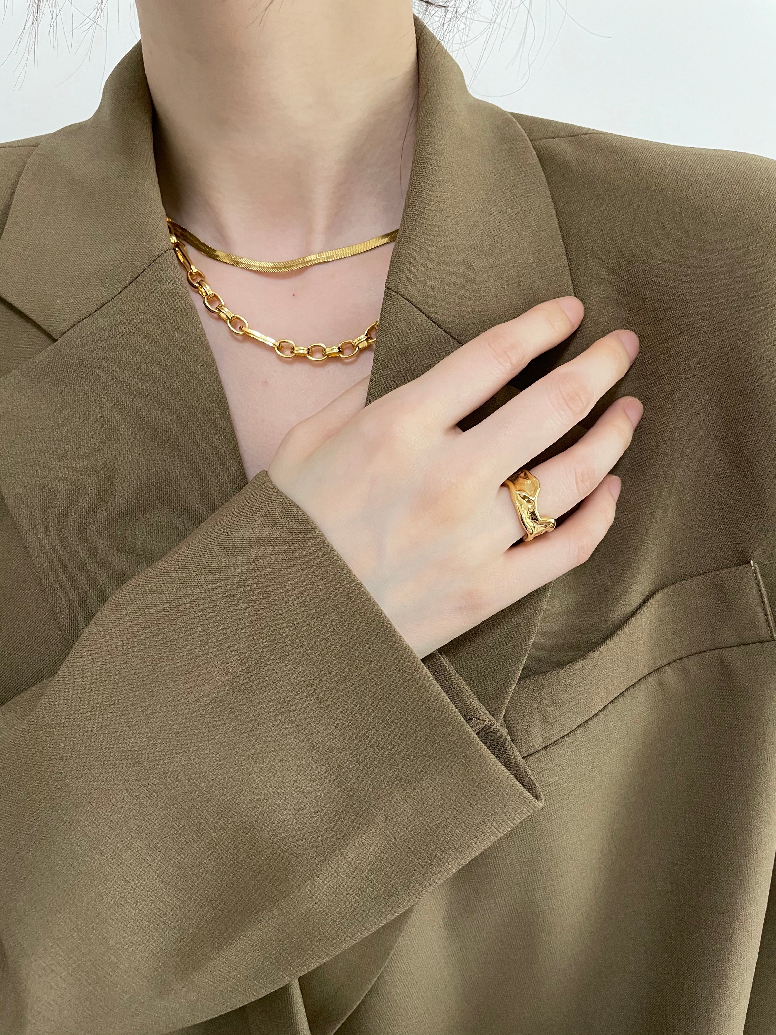 Gaia Gold Ring