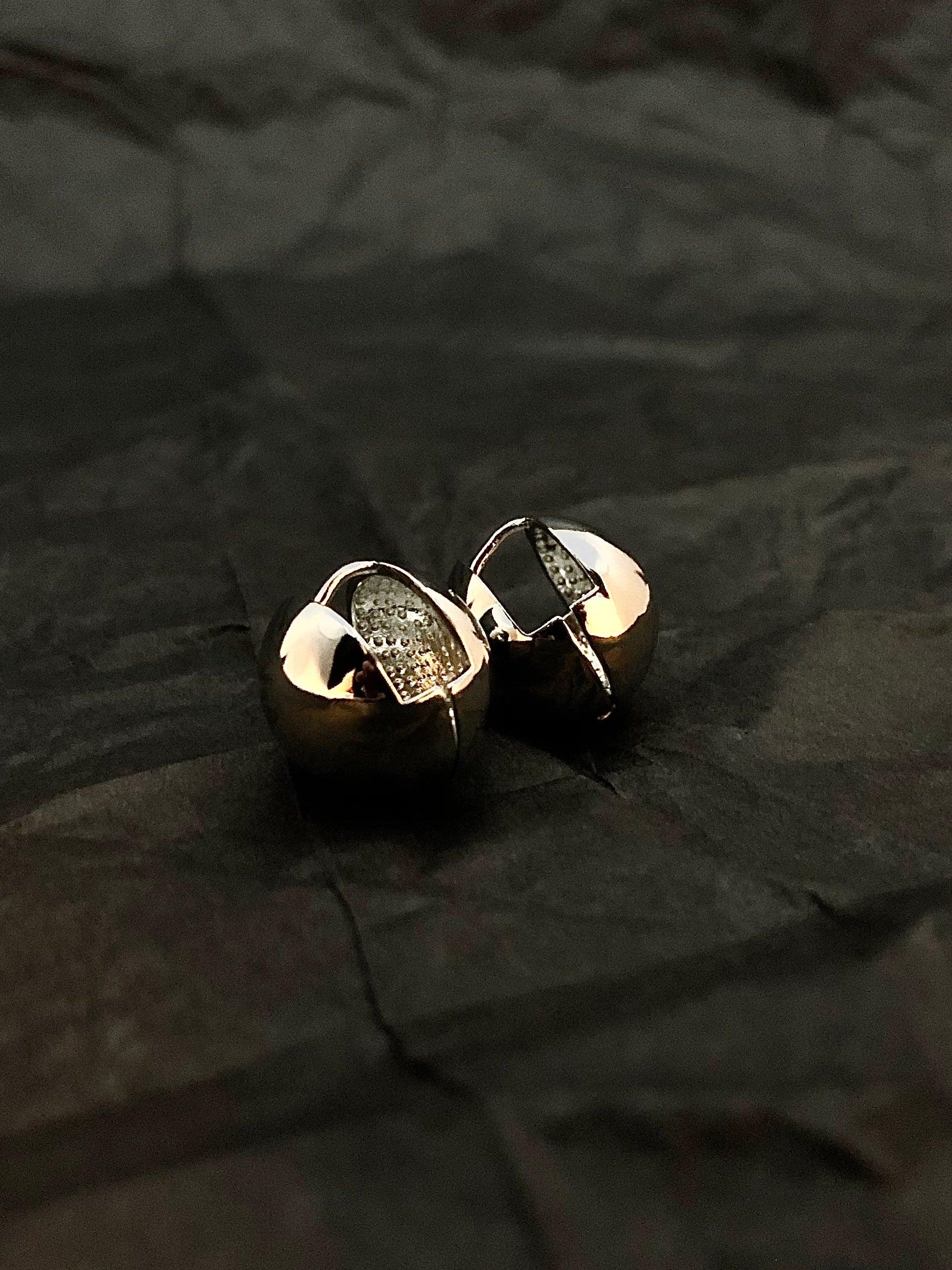 Round Pin Earrings