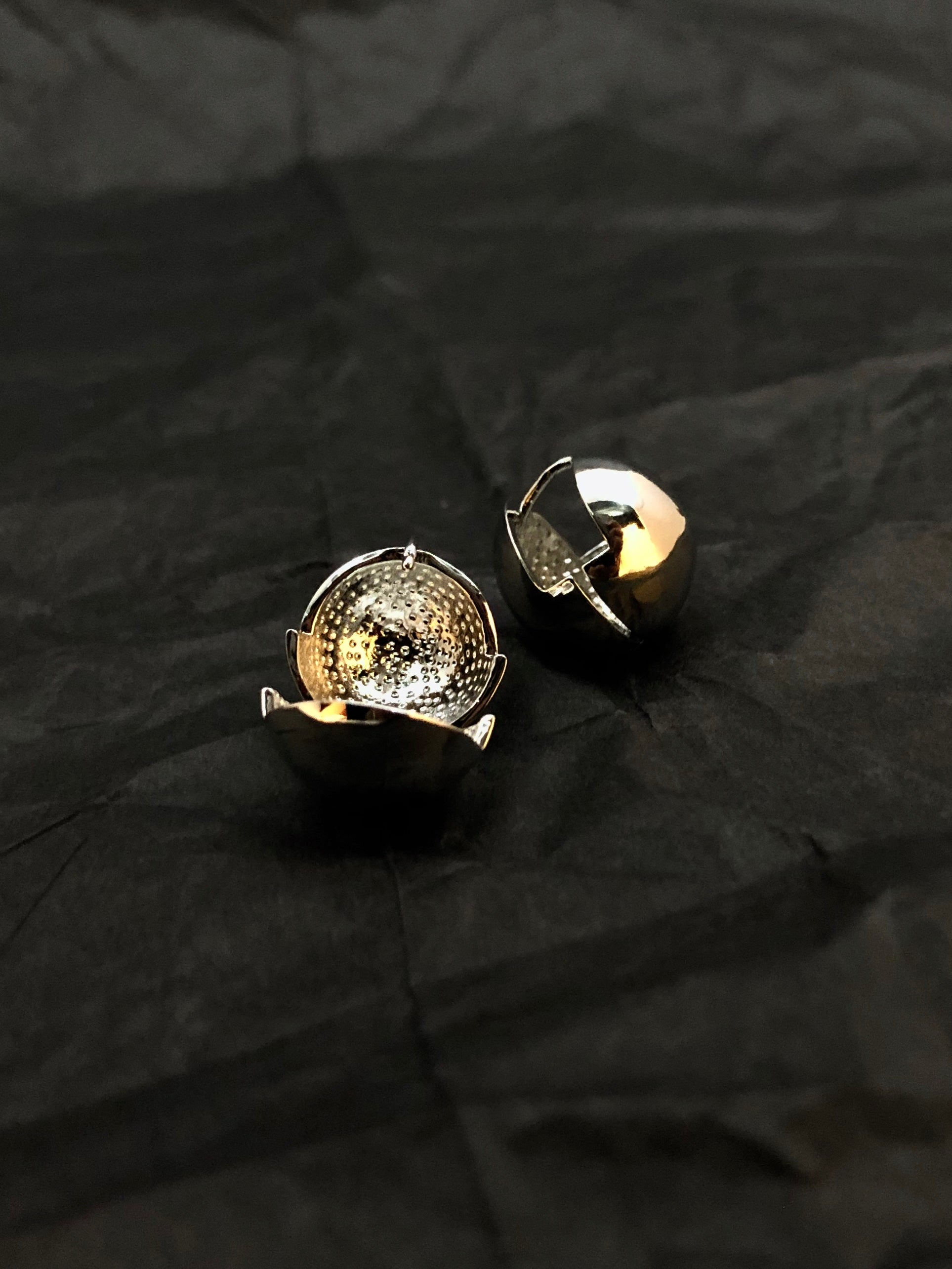 Round Pin Earrings