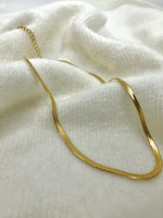 Load image into Gallery viewer, Gold Chain Choker
