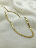 Load image into Gallery viewer, Gold Chain Choker
